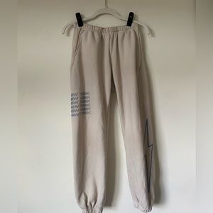 Women’s sweatpants